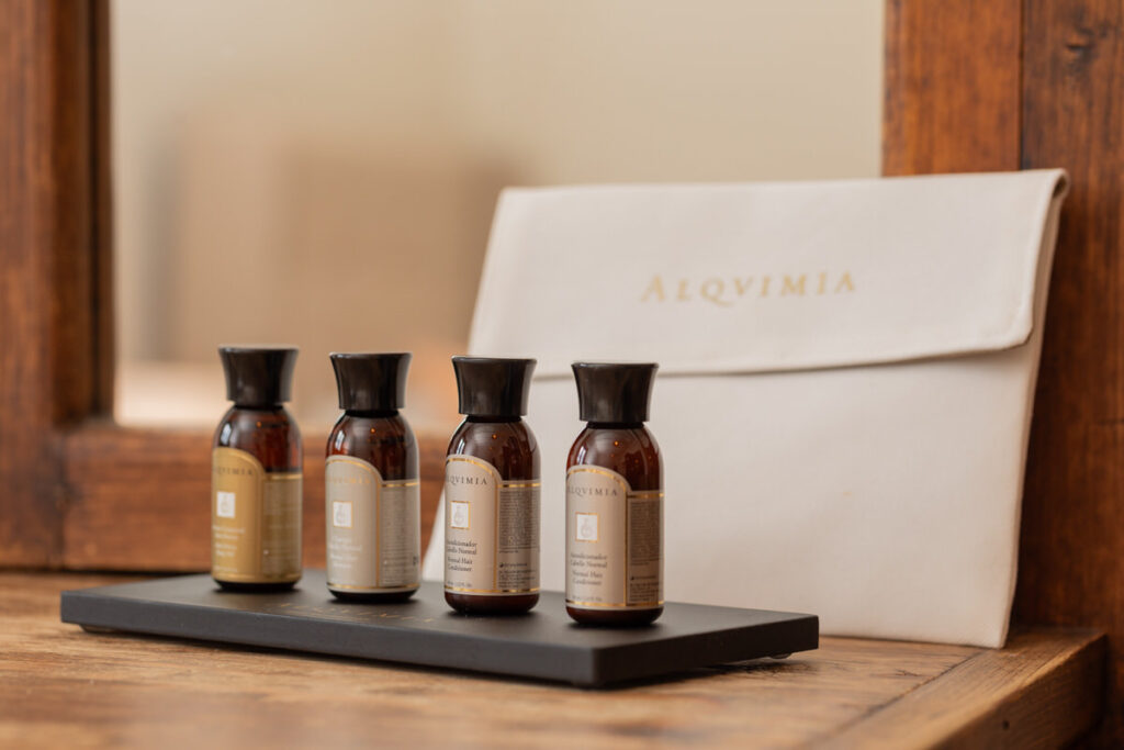 Amenities Can Camps por Alqvmia