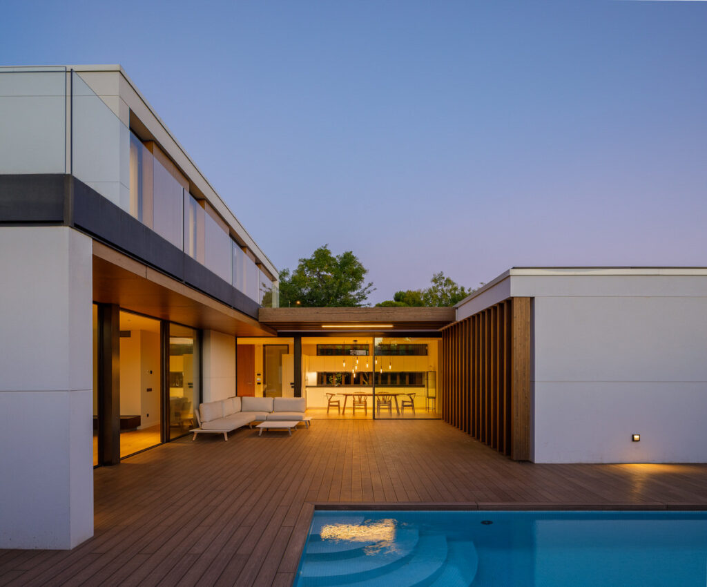 Casa mir por grup de palol