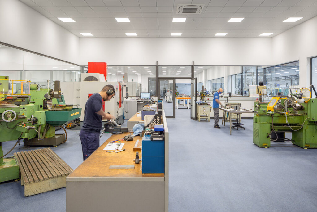 Taller fabrica Escubedo