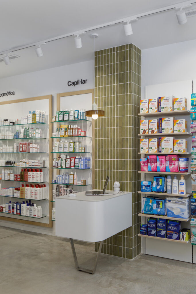 Reforma Farmacia en Arenys de Munt