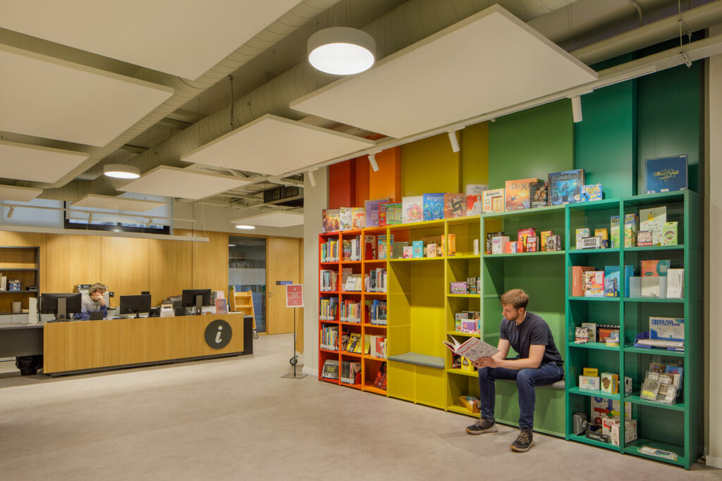 Biblioteca FIMA en la Universidad de Barcelona