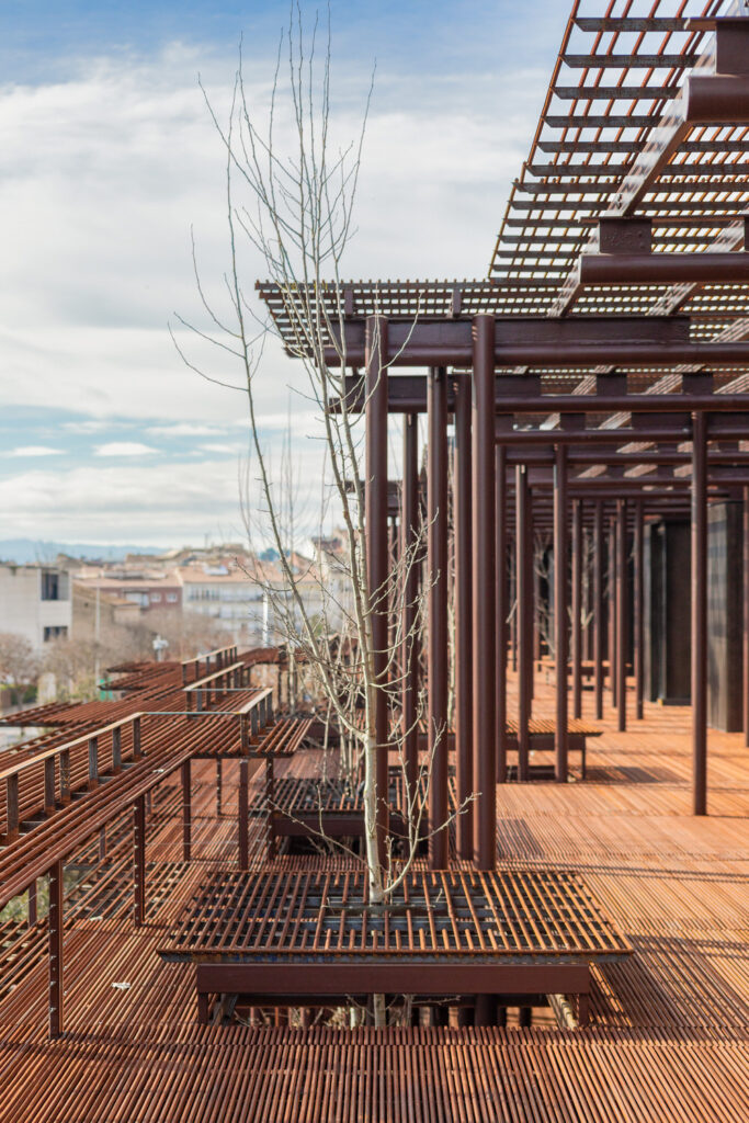 La Parada Ampans por RCR Arquitectes