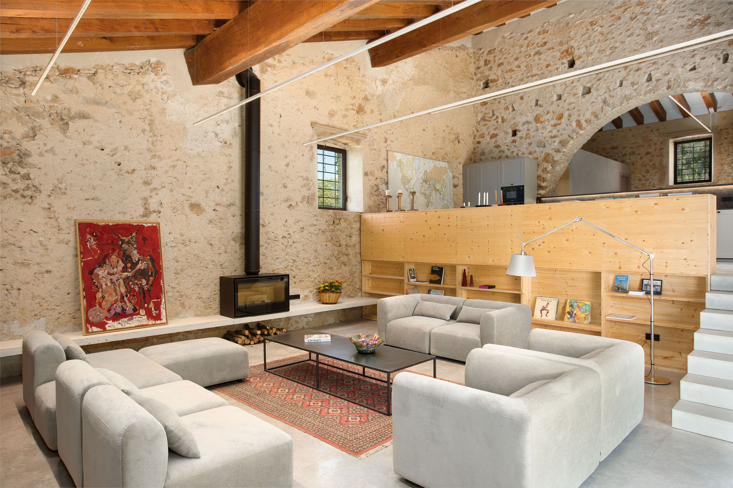 Imagen general interior de una masía catalana reformada y fotografiada por un fotógrafo profesional de arquitectura